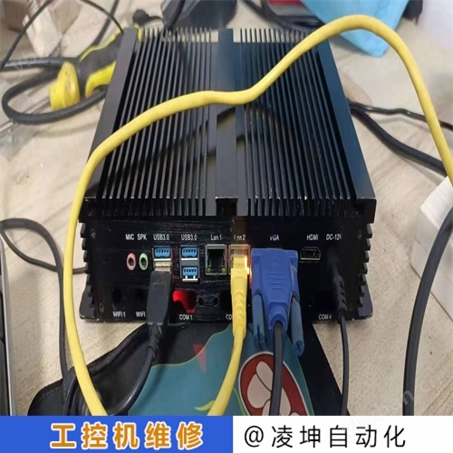 美国国家仪器工控机维修显示器信号灯一直闪修理档口