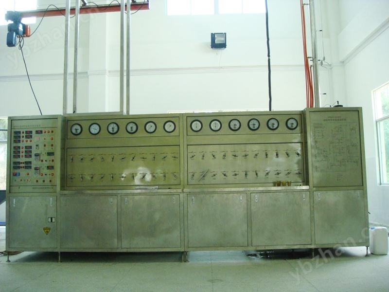 RZSCF630-50-144L超临界萃取设备（仪表控制螺纹快开结构）