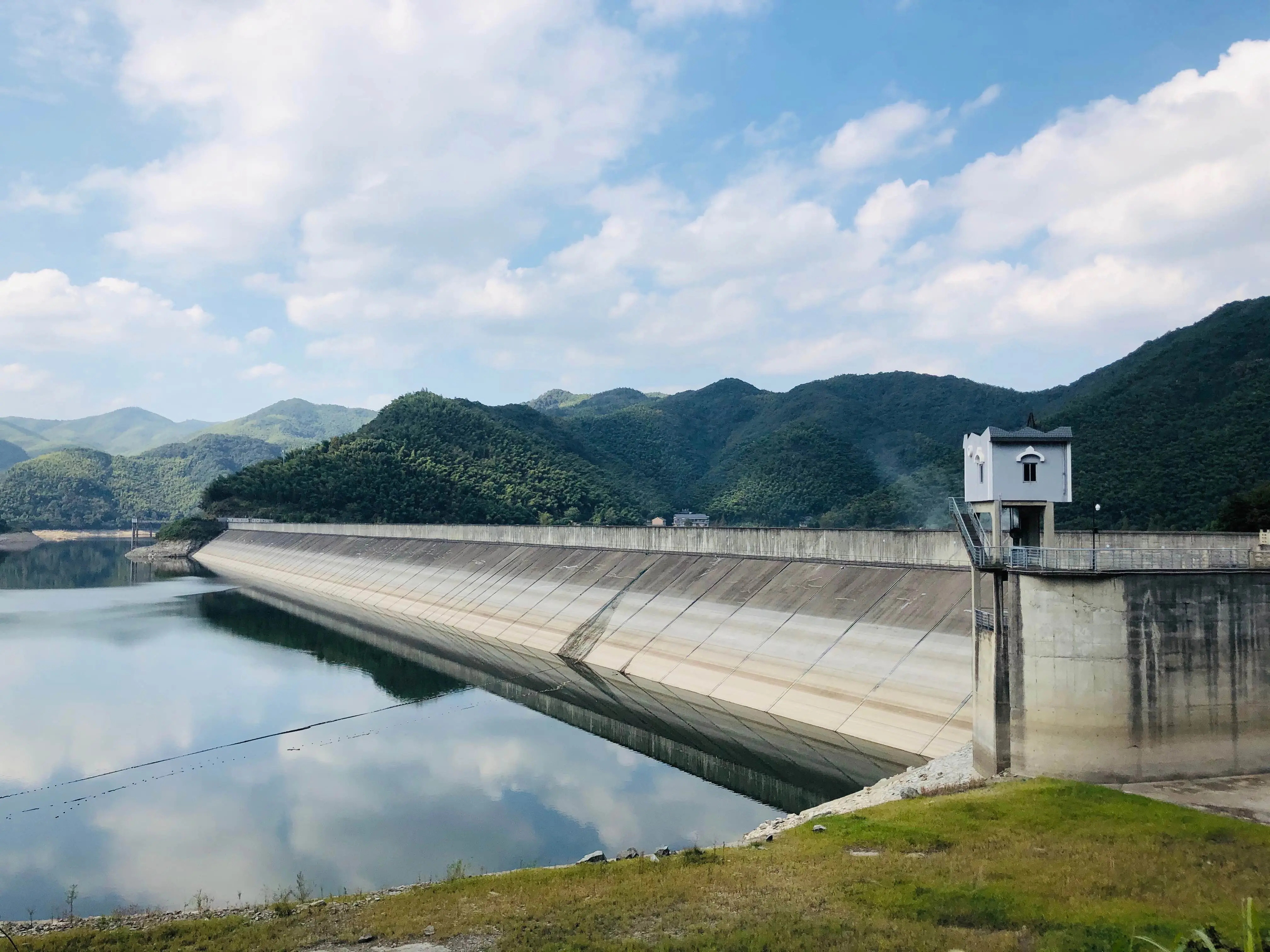 水库大坝01_看图王.jpg